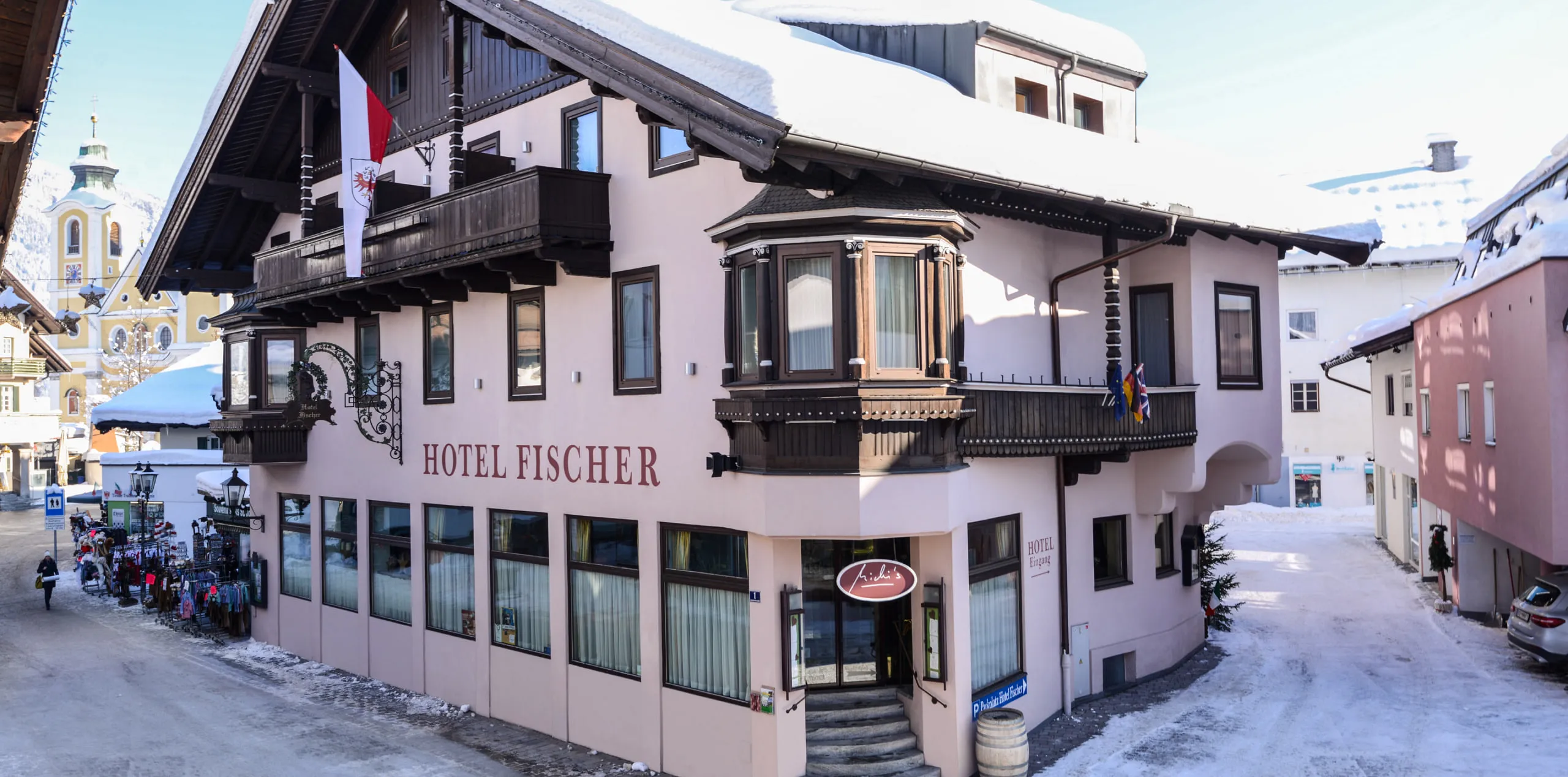 Hotel Fischer in St. Johann, Tirol, im Winter